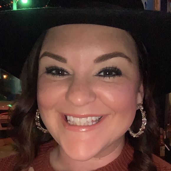 Posh Ambassador - shop safe with me! MAKE OFFERS! - Picture 2 of 6